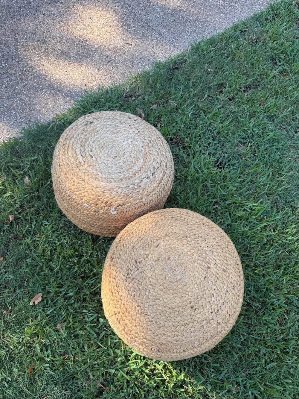 Natural Woven Jute Pouf - Tan (1)